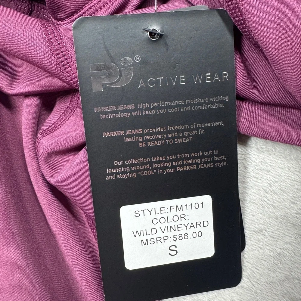 NWT PJ Parker Jeans Active Wear Vineyard Purple Capri Length Athletic Leggings S